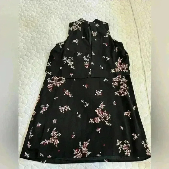 Apt‎ 9 Dress Size Large  Black Floral With Ruffle Detail -Size Small - Picture 4 of 4